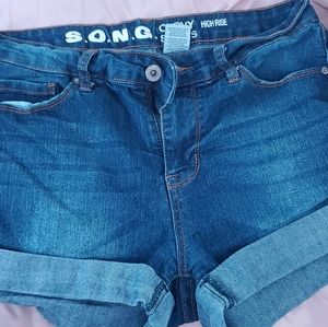 Jean shorts high rise